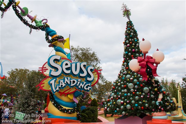 Islands of Adventure Christmas Report - Disney Tourist Blog